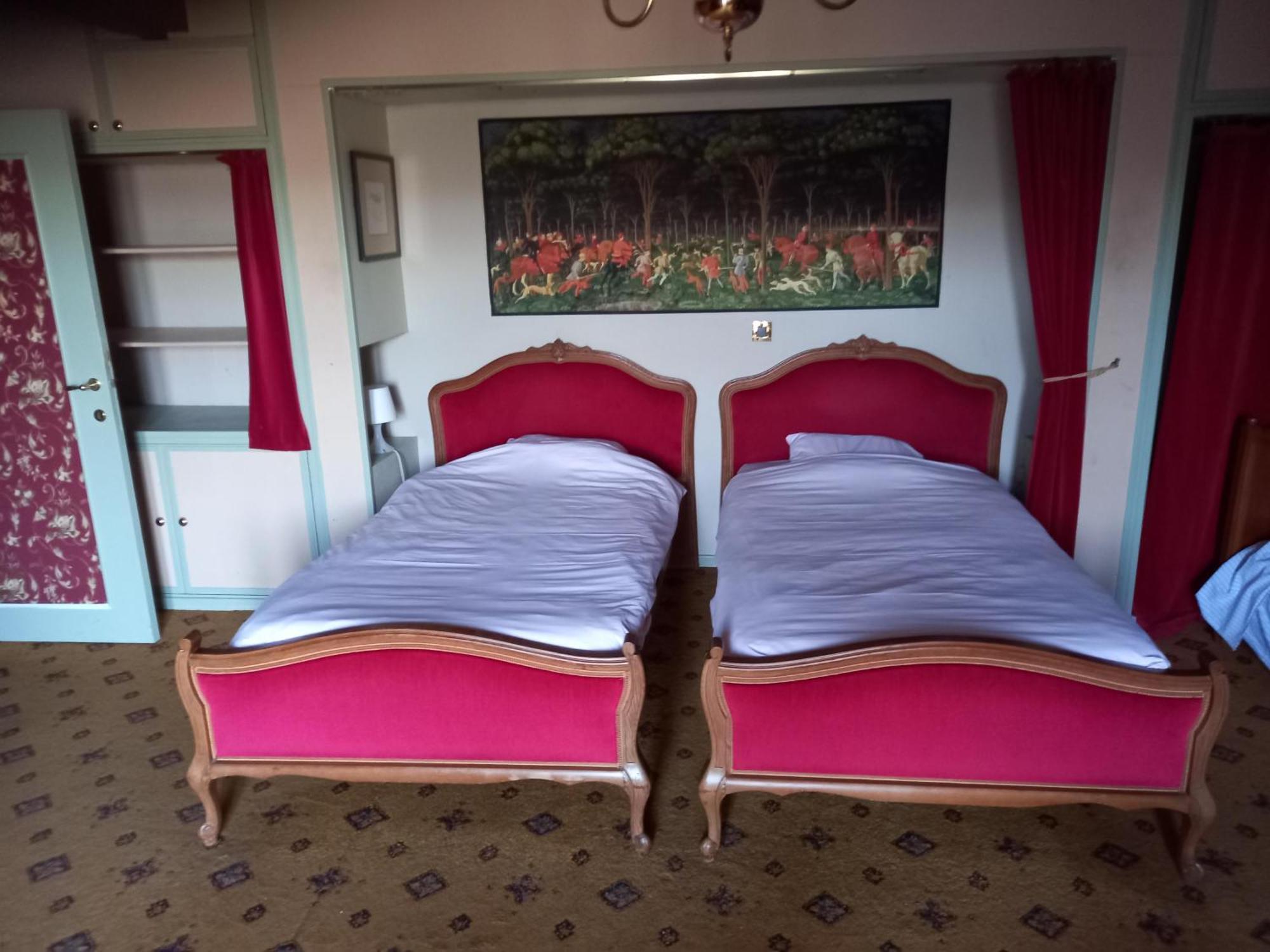 Hotel Tromcourt Couvin Esterno foto